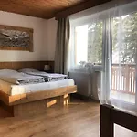 Karwendel-lodge Апартаменты
