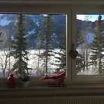 Karwendel-lodge Апартаменты *