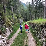 Karwendel-lodge Шарниц
