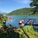 Karwendel-lodge Апартаменты Шарниц