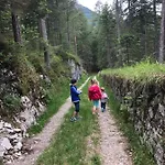Karwendel-lodge Шарниц
